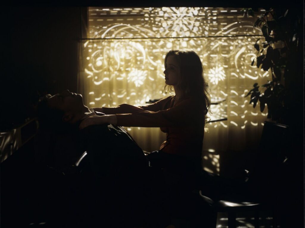 Karol (Zbigniew Zamachowski) and Dominique (Julie Delpy) in another unsuccessful attempt to consummate their relationship.