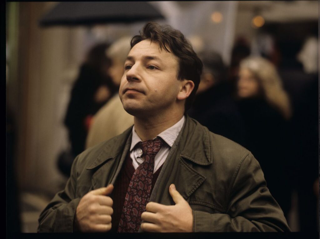 The main character of the film, Karol Karol (Zbigniew Zamachowski).