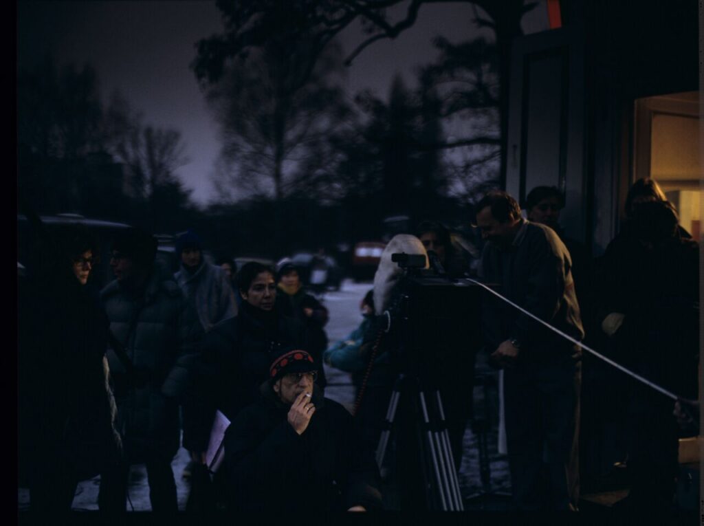 Shooting the scene during which Karol, beaten by airport luggage thieves, barely reaches his brother Jurek's house.