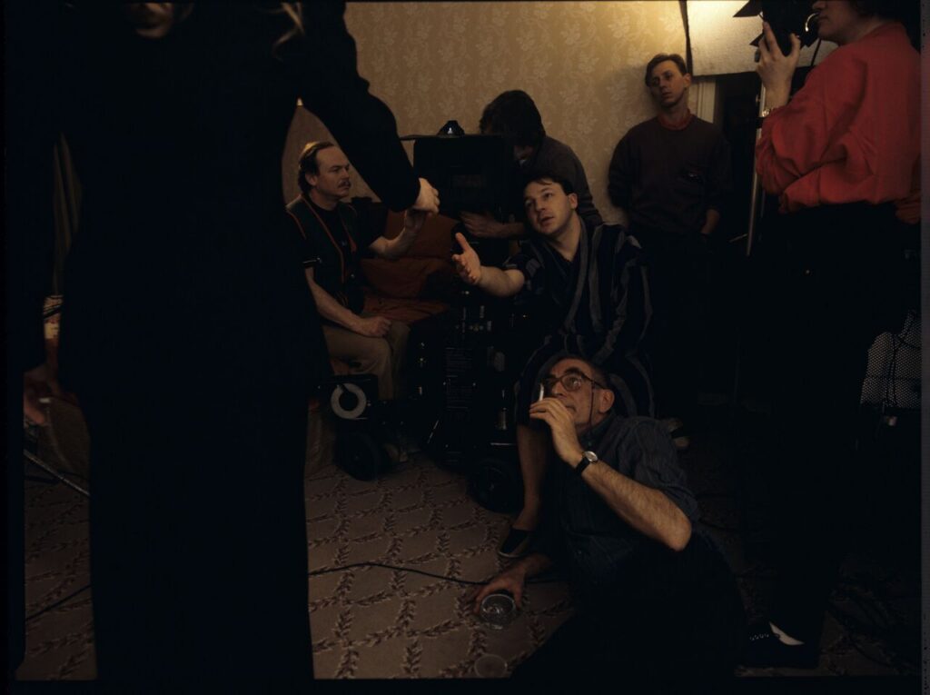 Zbigniew Zamachowski, Julie Delpy, and Krzysztof Kieślowski on set.