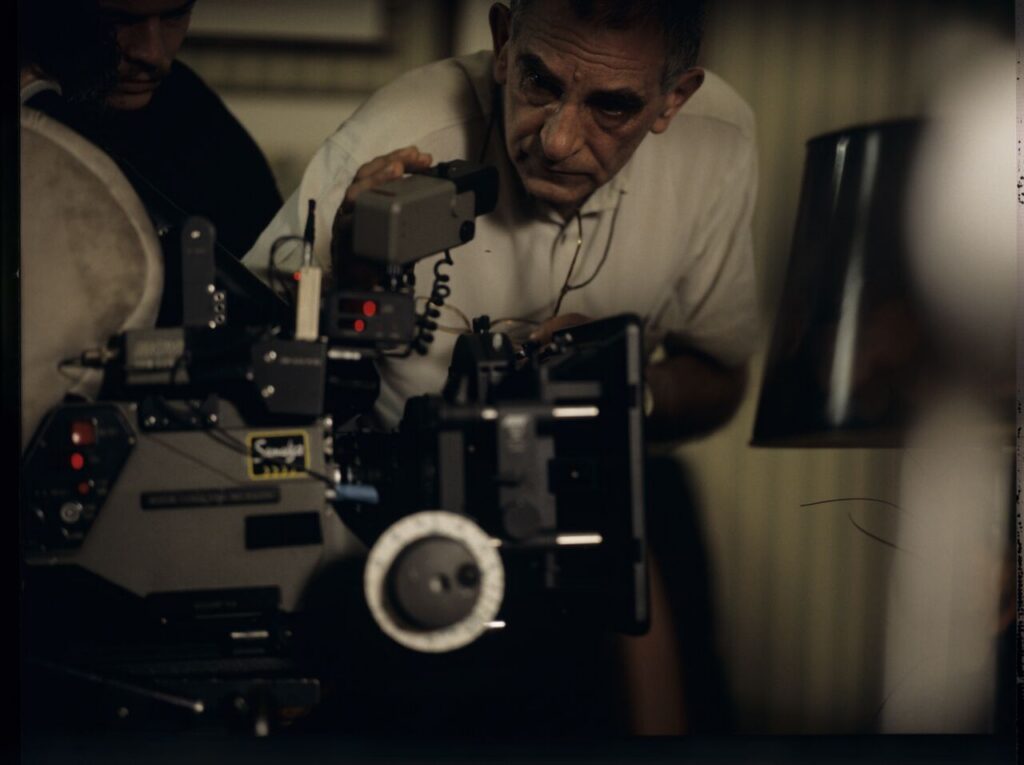 Krzysztof Kieślowski (director) behind the camera.