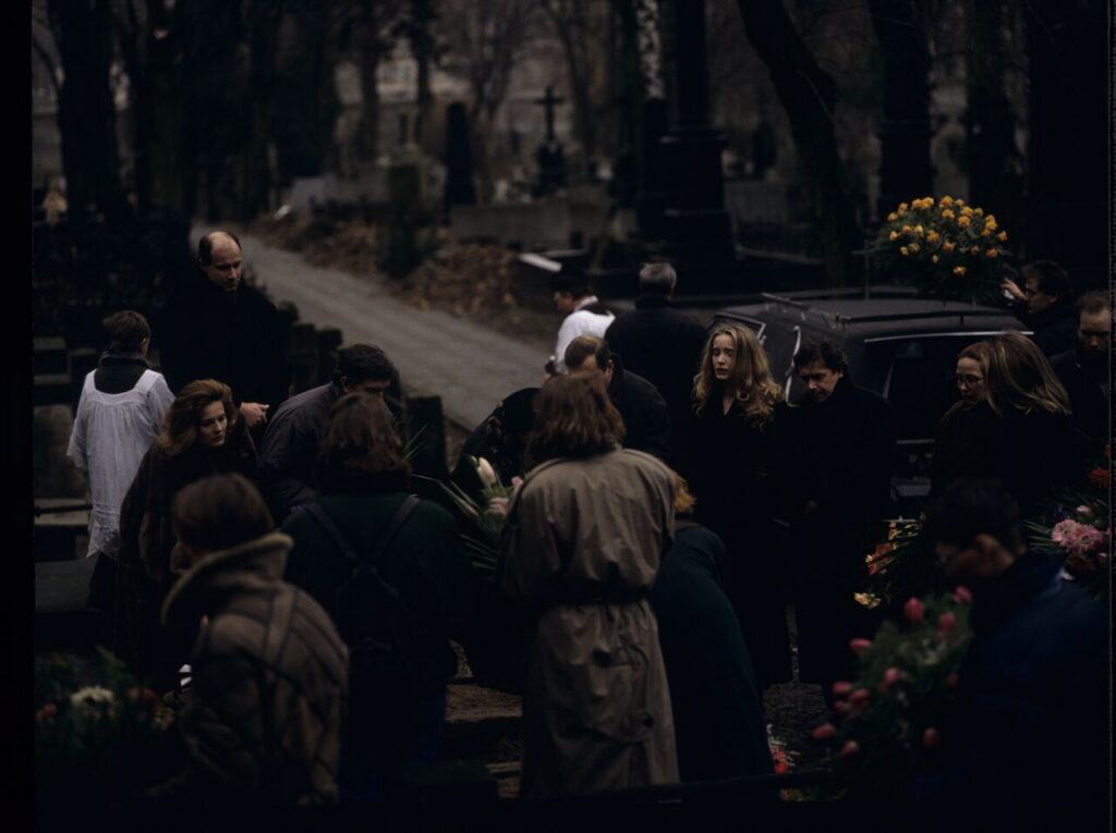 Karol's funeral (Zbigniew Zamachowski).