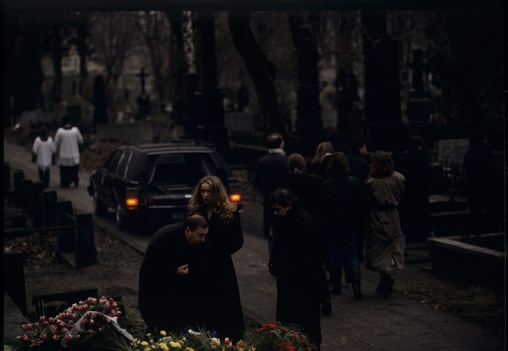 Karol's funeral (Zbigniew Zamachowski).