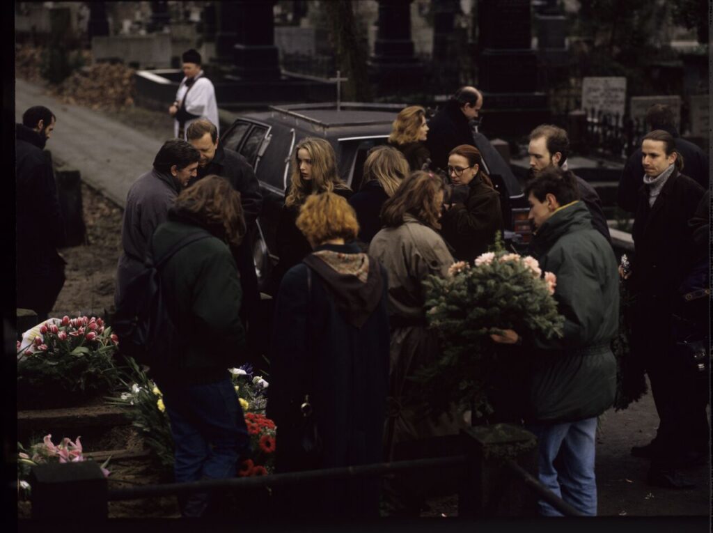 Karol's funeral scene (Zbigniew Zamachowski).
