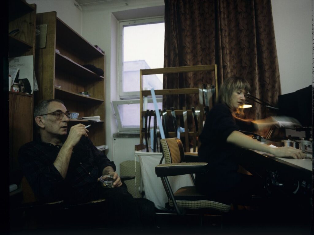 Krzysztof Kieślowski (director) working with editor Urszula Lesiak.