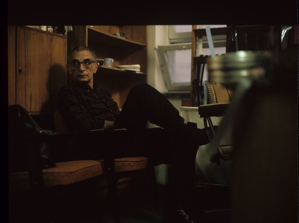 Krzysztof Kieślowski (director) in the editing room.