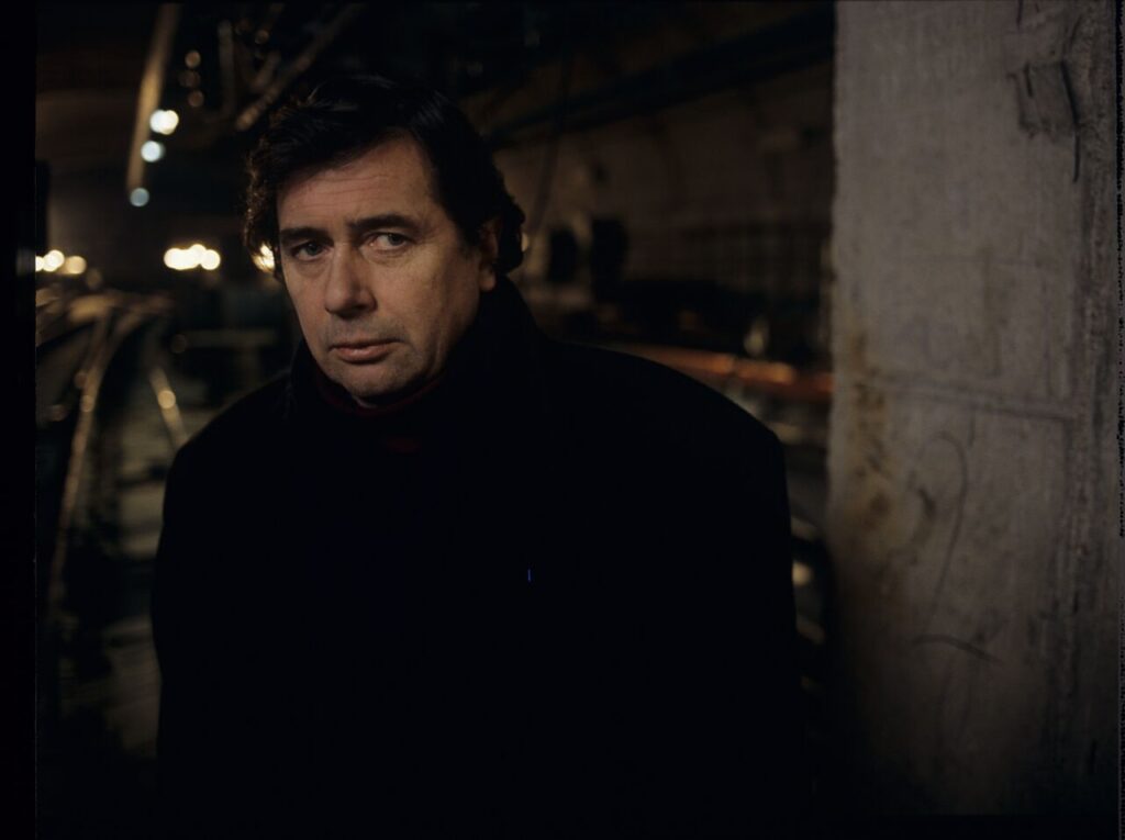 Janusz Gajos (playing the role of Mikołaj).