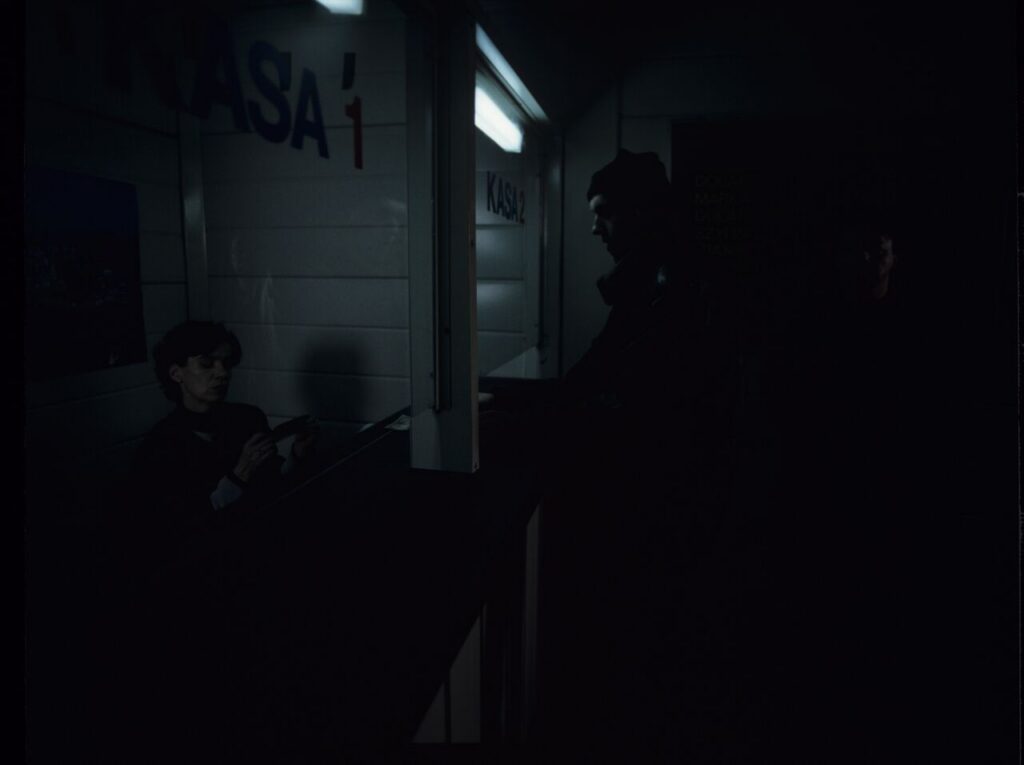 The cash register at the currency exchange office where Karol (Zbigniew Zamachowski) was employed as a security guard.