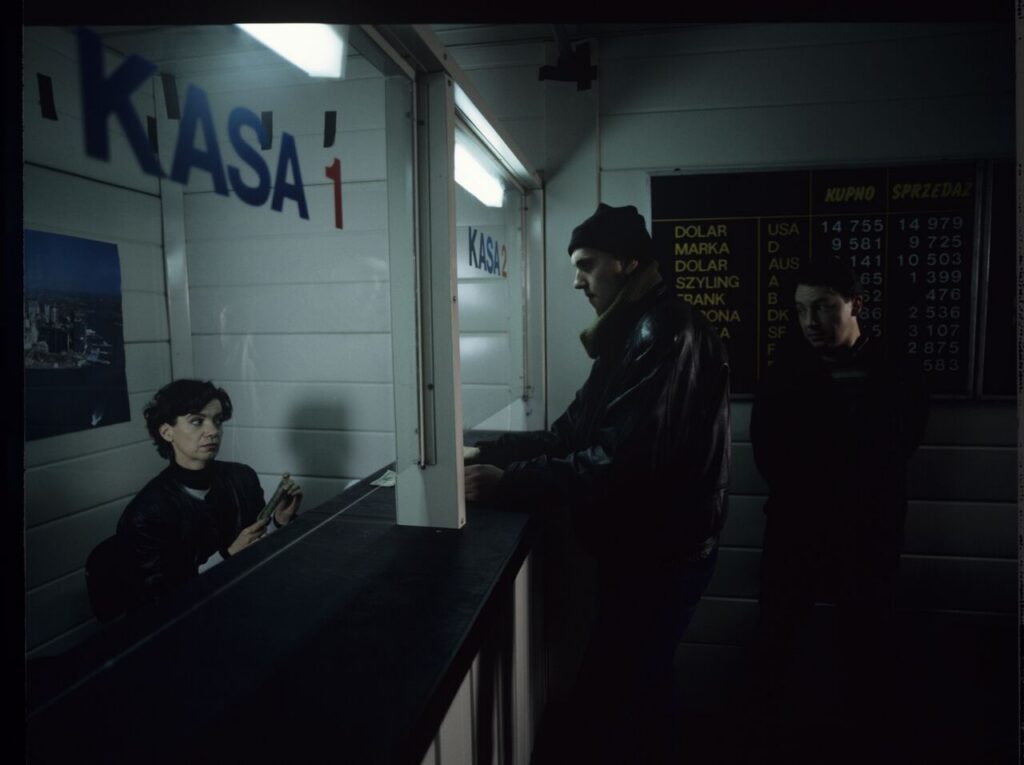 The cash register at the currency exchange office where Karol (Zbigniew Zamachowski) was employed as a security guard.