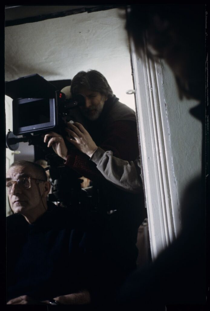 Krzysztof Kieślowski (director) and Edward Kłosinski (cinematographer) during the filming of one of the scenes.