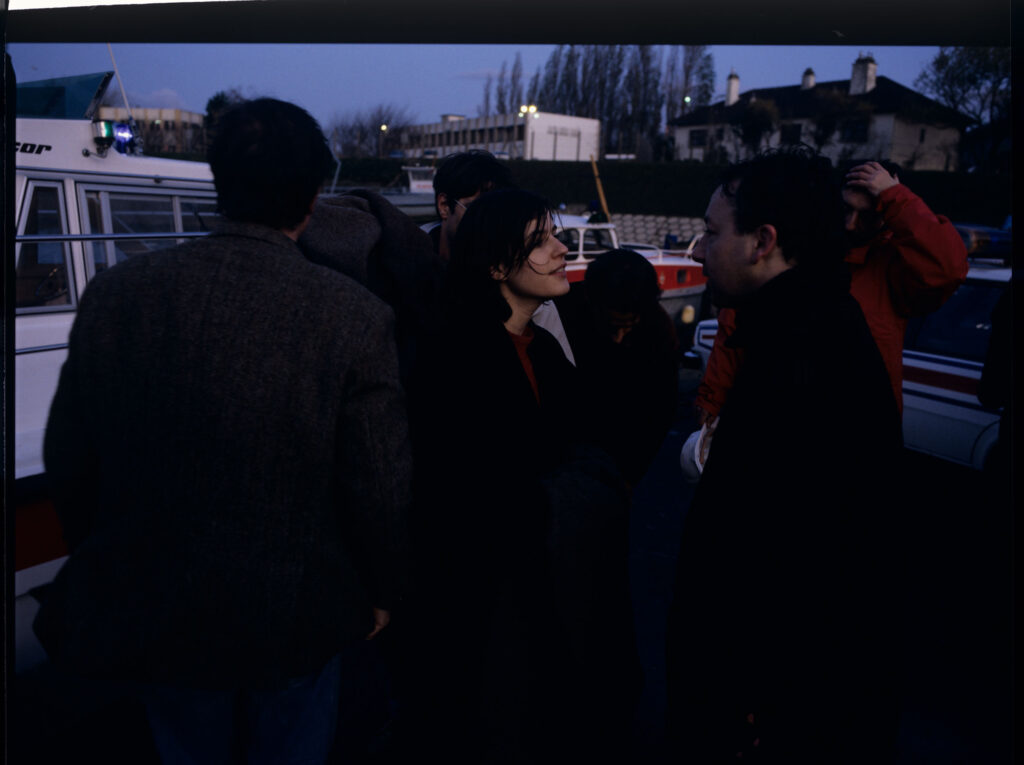 Kręcenie sceny ratowania pasażerów. Widoczni: Jacob (Valentine), (Zamachowski) jako Karol, bohater filmu "Biały".