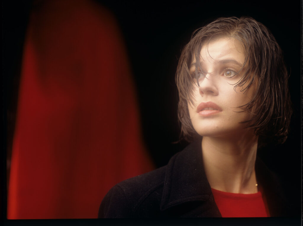 Główna bohaterka filmu Valentine (Irène Jacob).