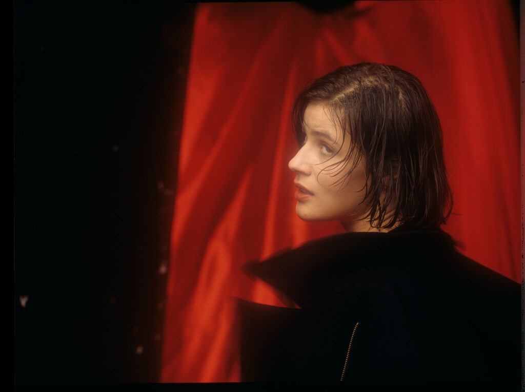 Główna bohaterka filmu Valentine (Irène Jacob).