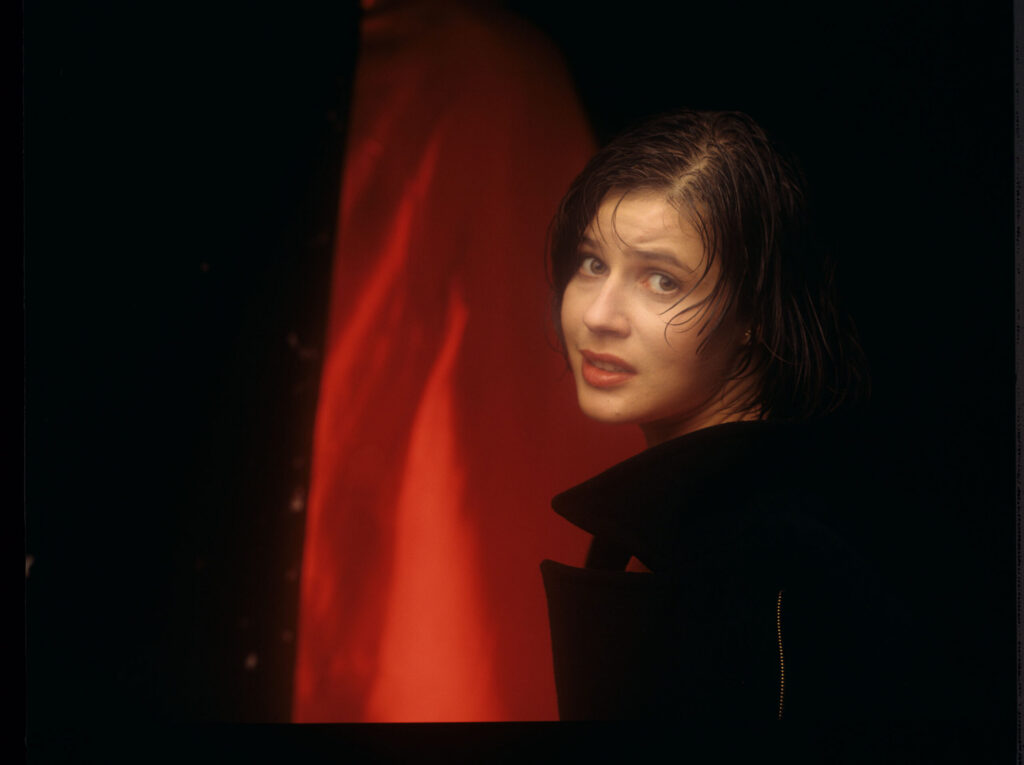 The main character of the movie Valentine (Irène Jacob).