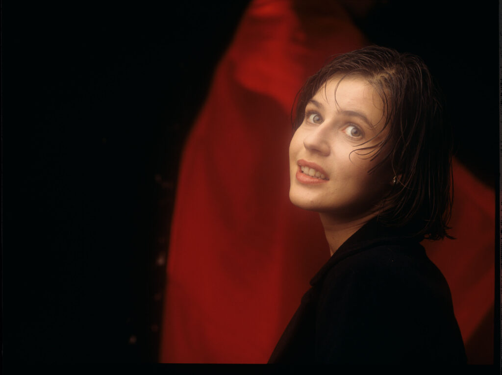 Główna bohaterka filmu Valentine (Irène Jacob).