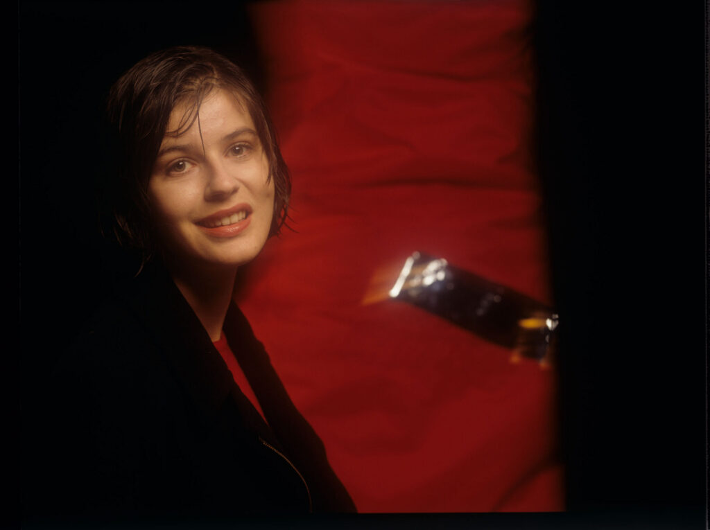 The main character of the movie Valentine (Irène Jacob).