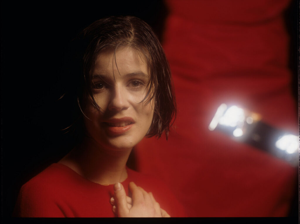 The main character of the movie Valentine (Irène Jacob).
