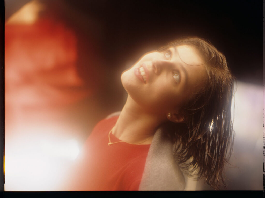The main character of the movie Valentine (Irène Jacob).