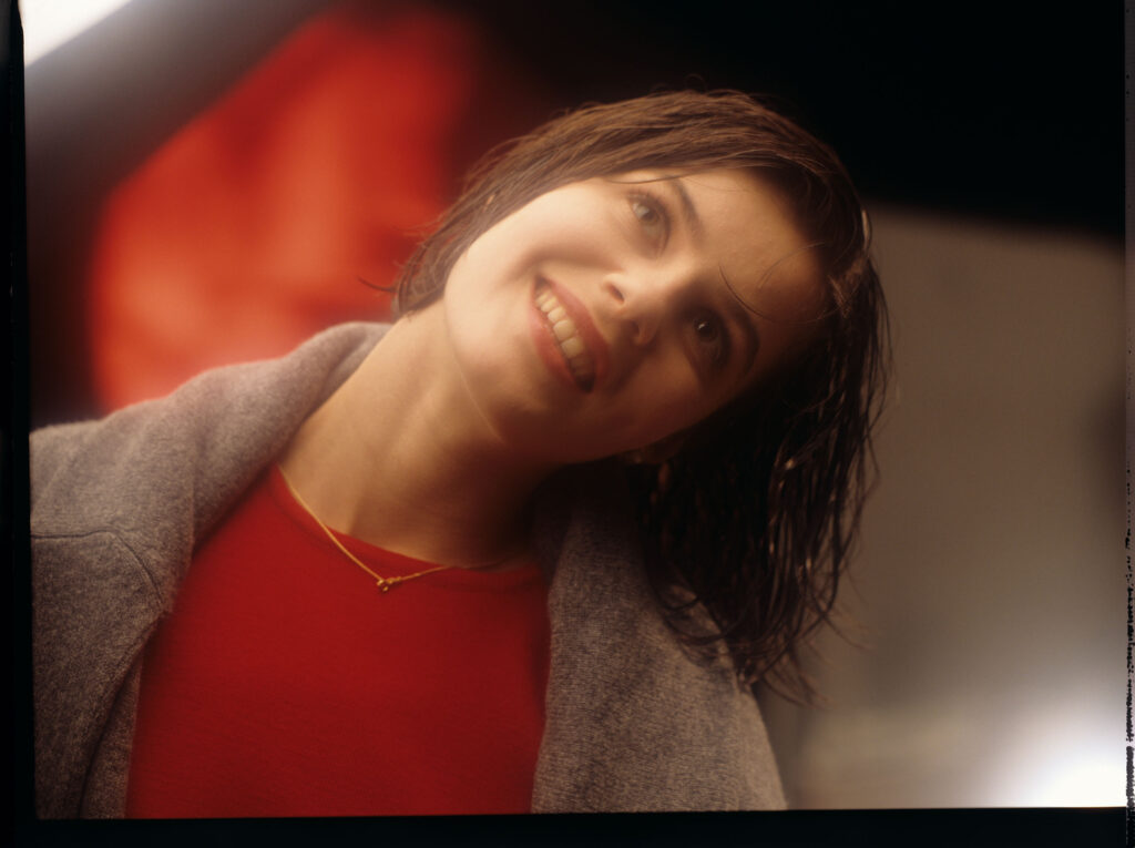 Główna bohaterka filmu Valentine (Irène Jacob).