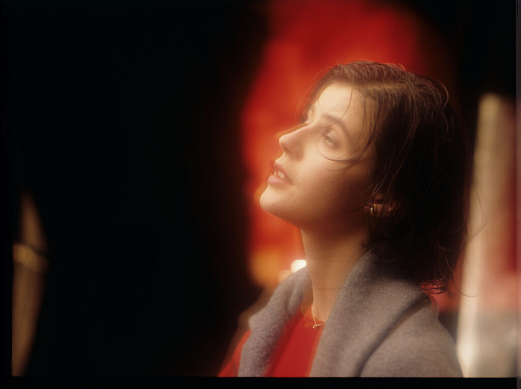 The main character of the movie Valentine (Irène Jacob).