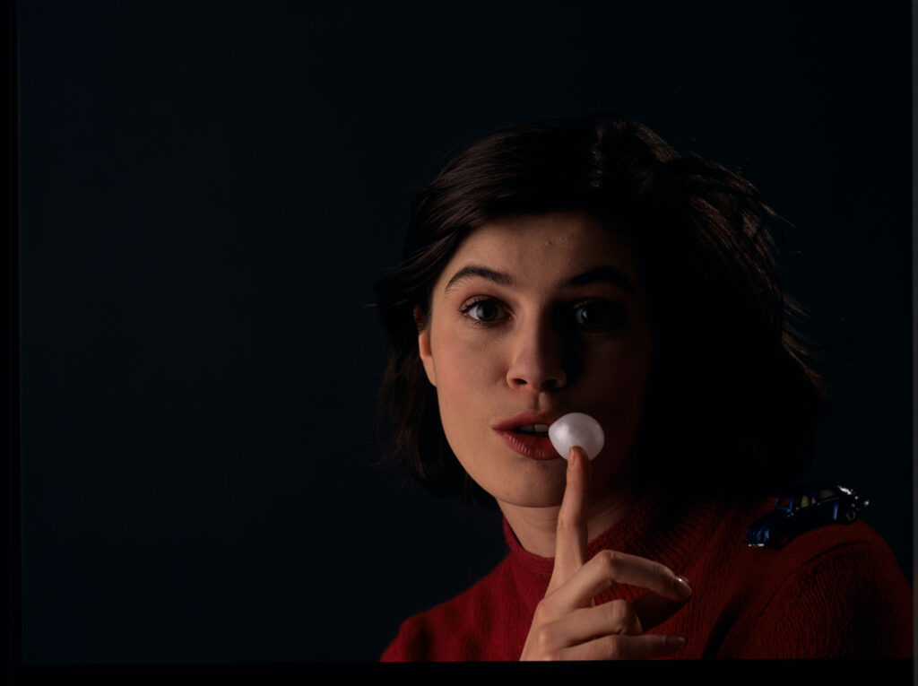 Główna bohaterka filmu Valentine (Irène Jacob).