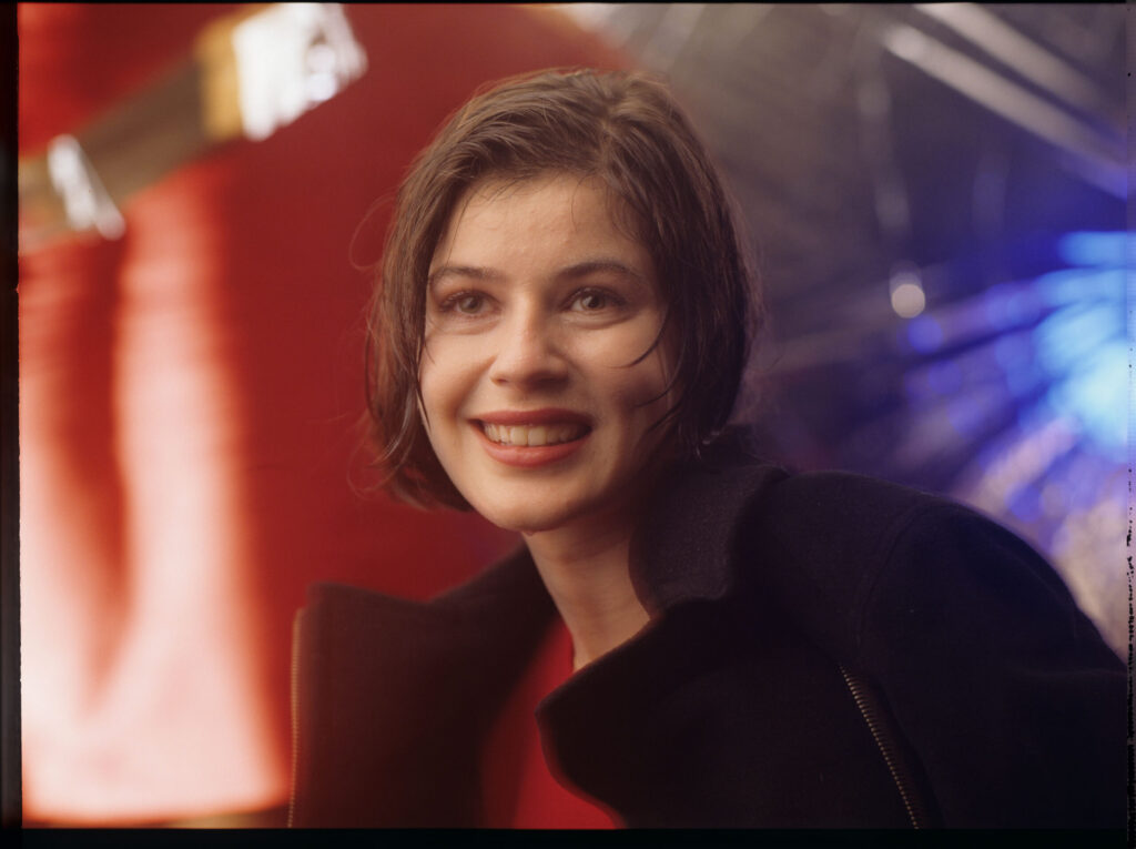 The main character of the movie Valentine (Irène Jacob).