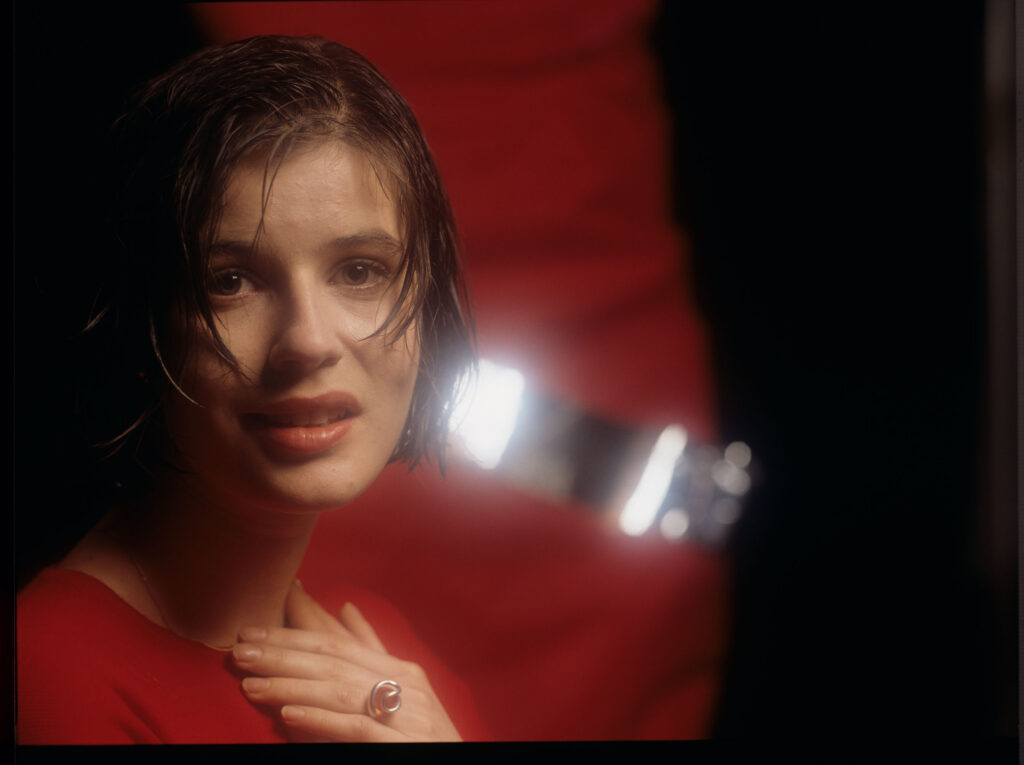 Główna bohaterka filmu Valentine (Irène Jacob).