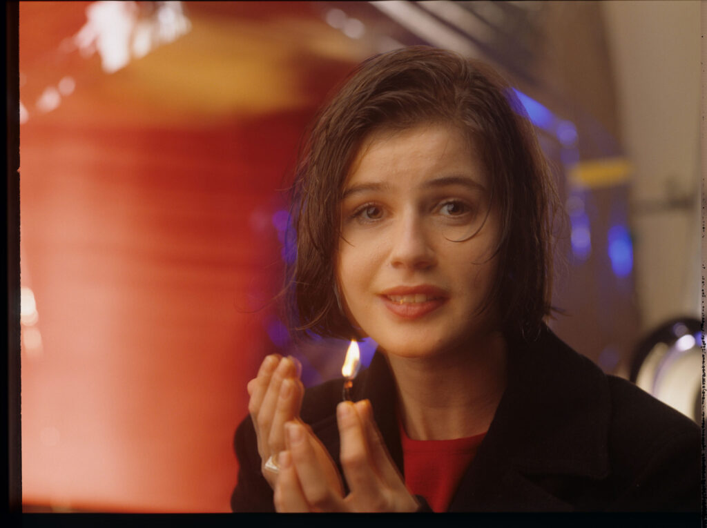 The main character of the movie Valentine (Irène Jacob).
