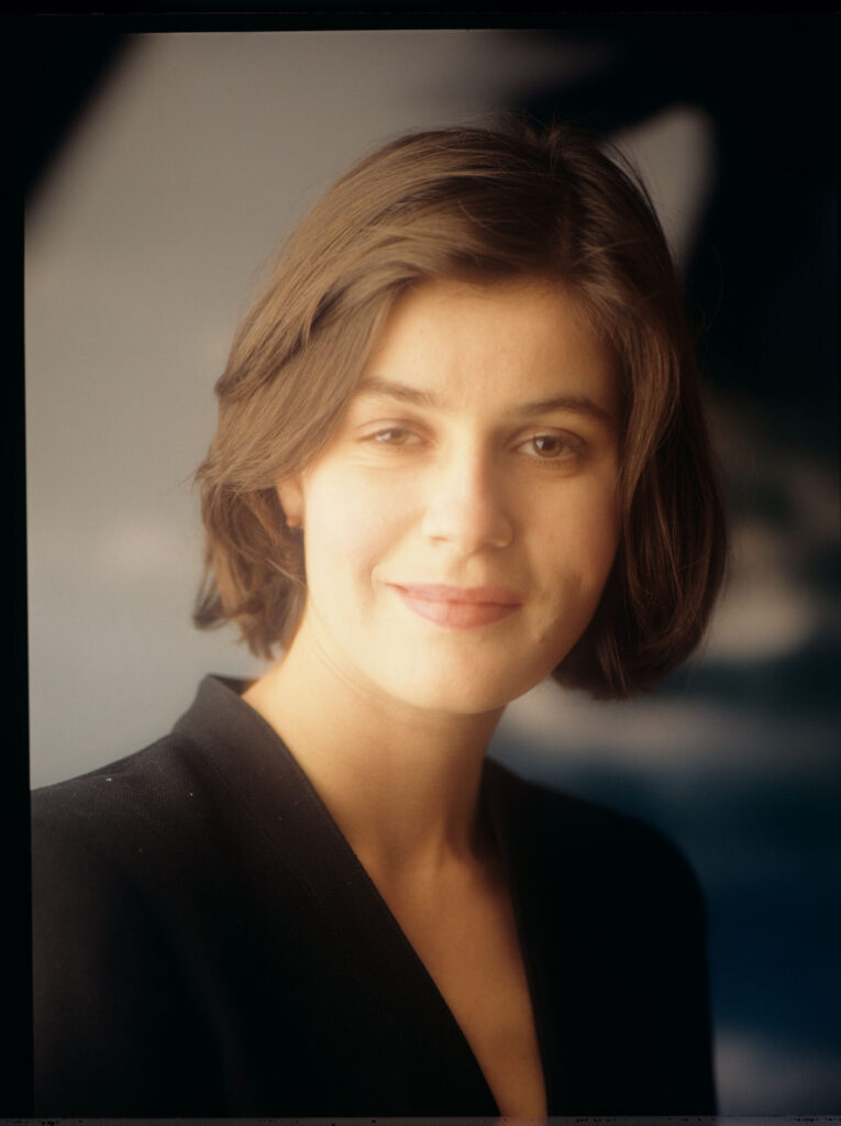 The main character of the movie Valentine (Irène Jacob).