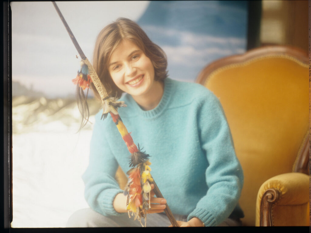 The main character of the movie Valentine (Irène Jacob).