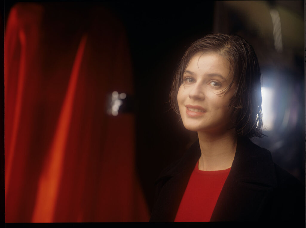 Główna bohaterka filmu Valentine (Irène Jacob).