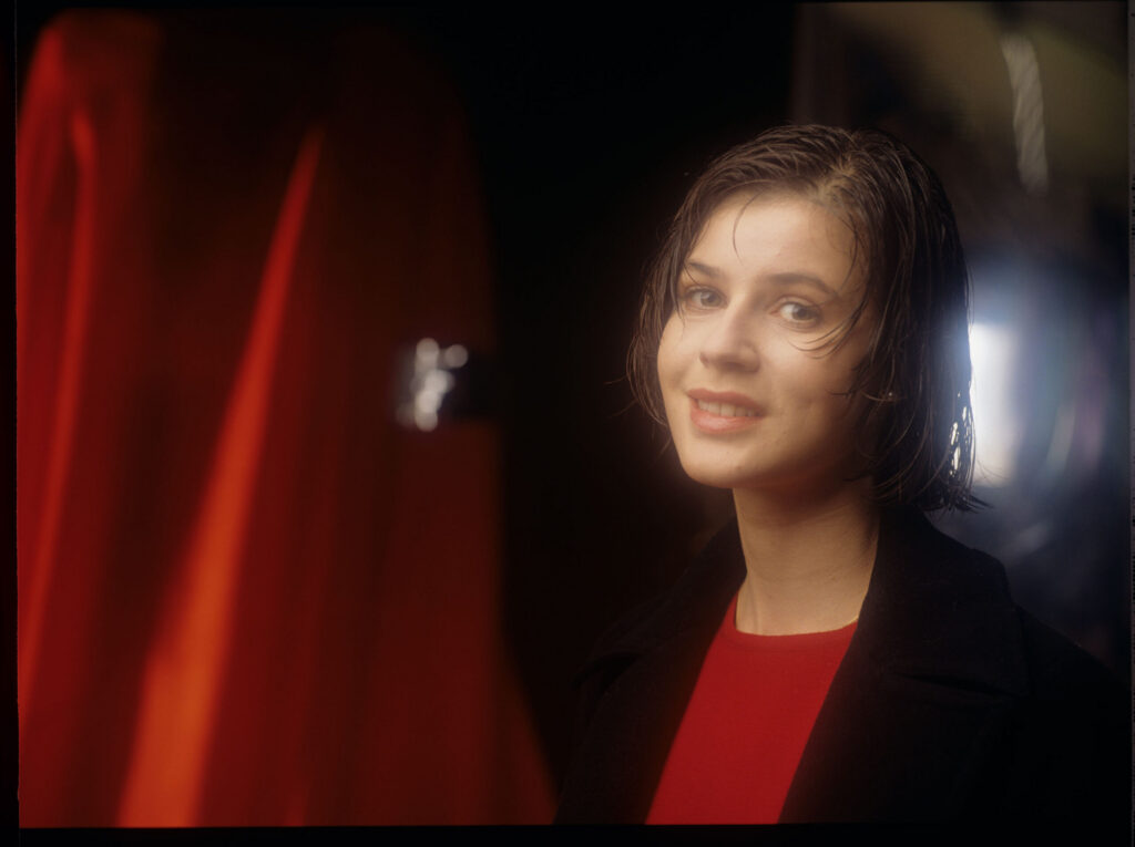 The main character of the movie Valentine (Irène Jacob).