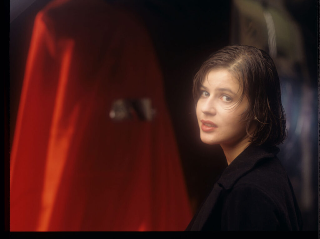 The main character of the movie Valentine (Irène Jacob).