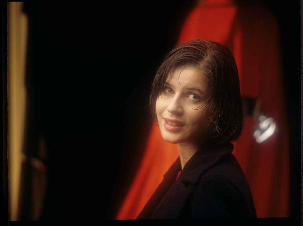 Główna bohaterka filmu Valentine (Irène Jacob).