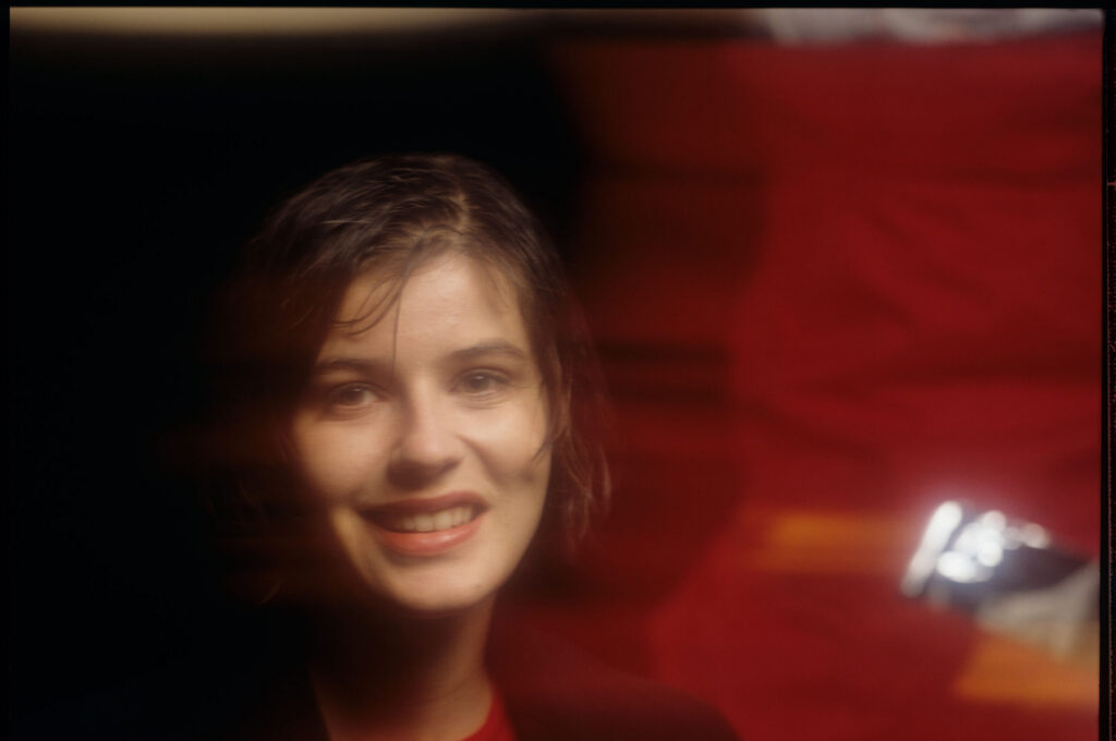 The main character of the movie Valentine (Irène Jacob).
