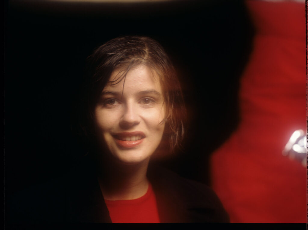 Główna bohaterka filmu Valentine (Irène Jacob).