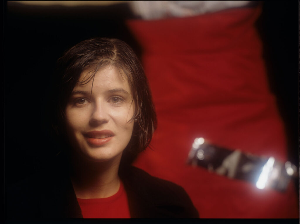 Główna bohaterka filmu Valentine (Irène Jacob).