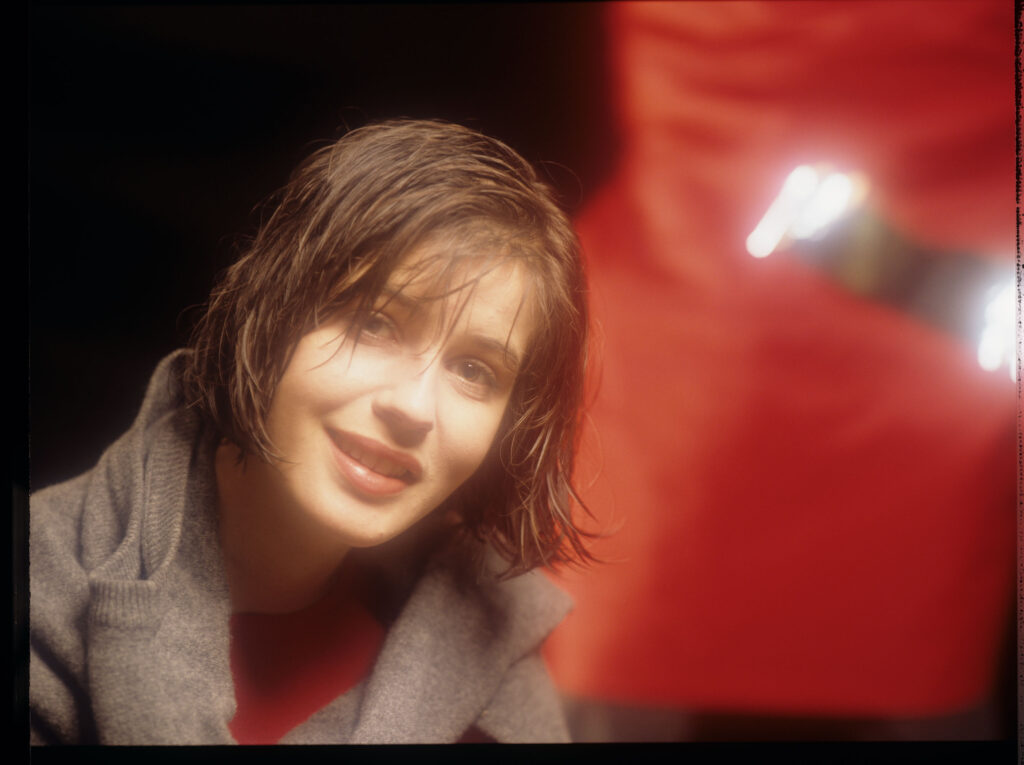 Główna bohaterka filmu Valentine (Irène Jacob).