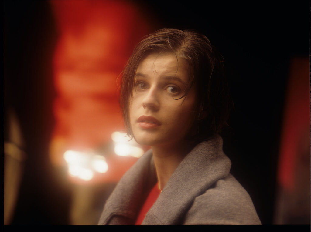 Główna bohaterka filmu Valentine (Irène Jacob).