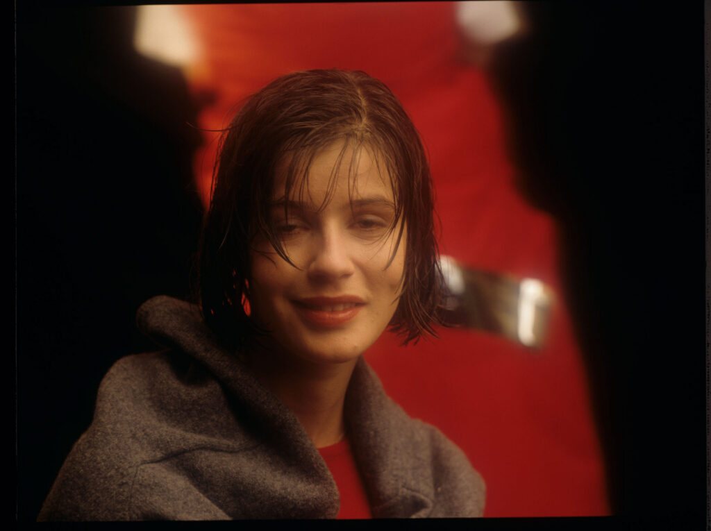 The main character of the movie Valentine (Irène Jacob).