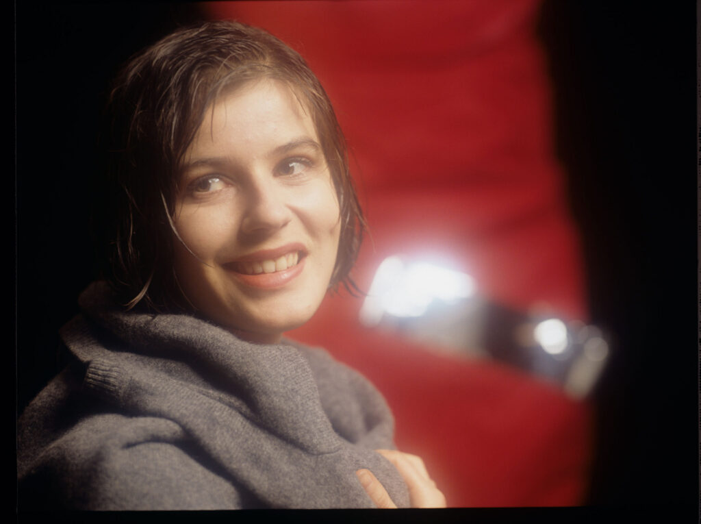 The main character of the movie Valentine (Irène Jacob).