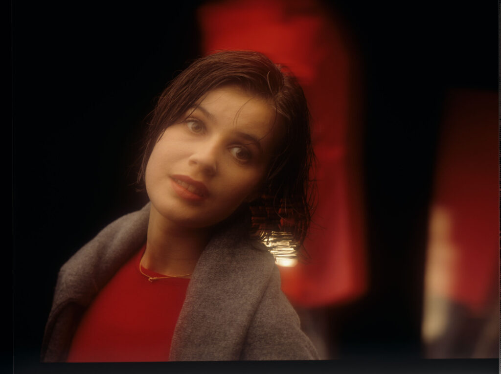 Główna bohaterka filmu Valentine (Irène Jacob).