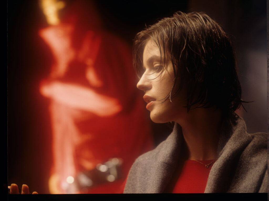 Główna bohaterka filmu Valentine (Irène Jacob).
