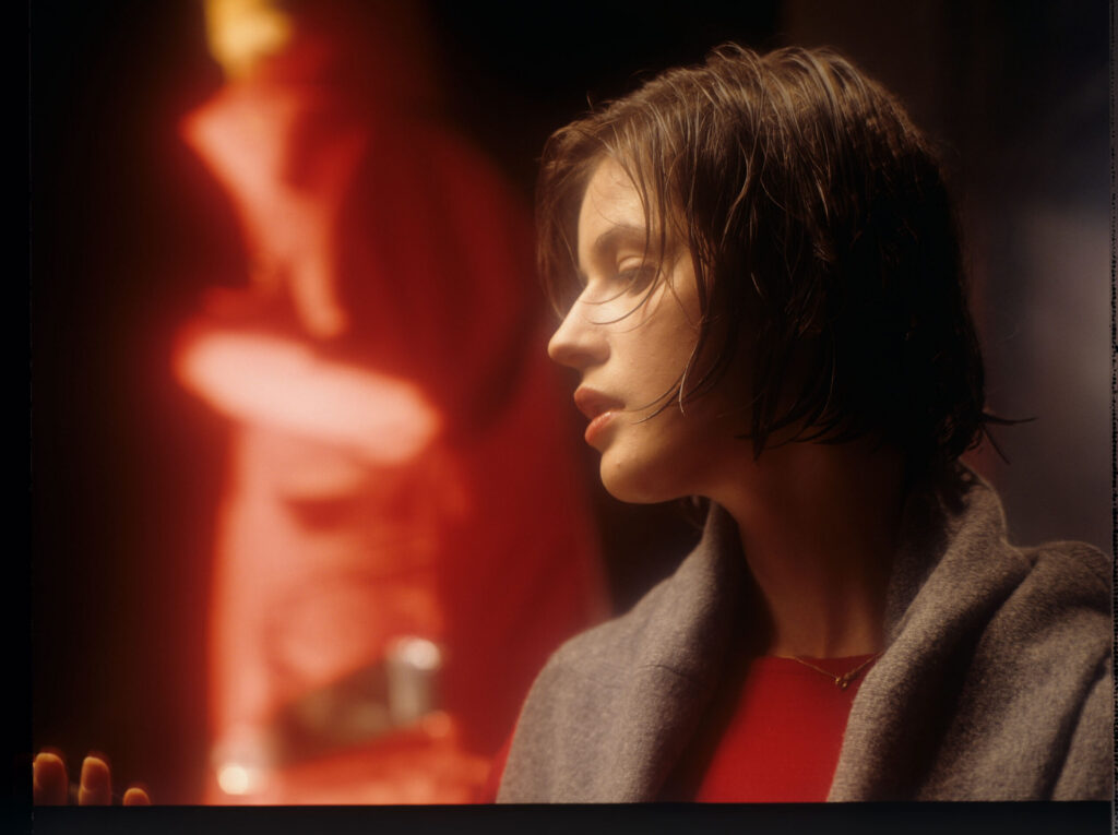 The main character of the movie Valentine (Irène Jacob).