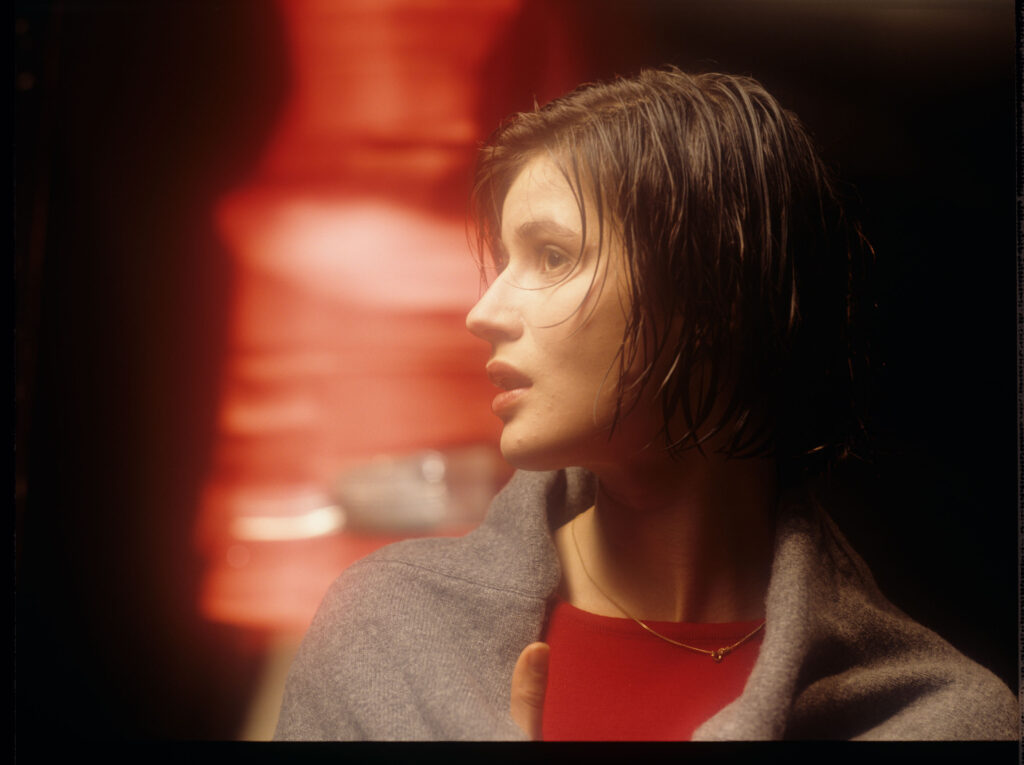 Główna bohaterka filmu Valentine (Irène Jacob).