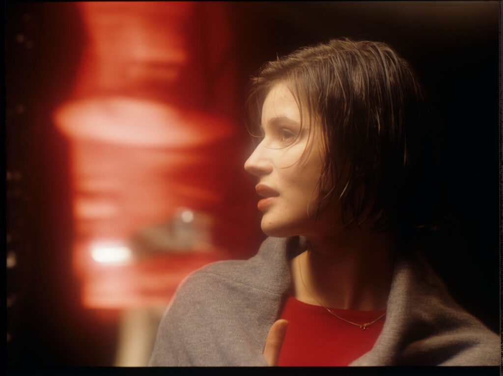 The main character of the movie Valentine (Irène Jacob).