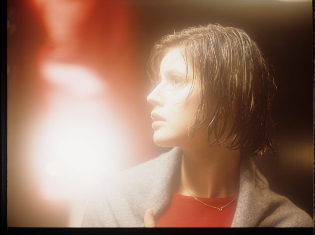 The main character of the movie Valentine (Irène Jacob).