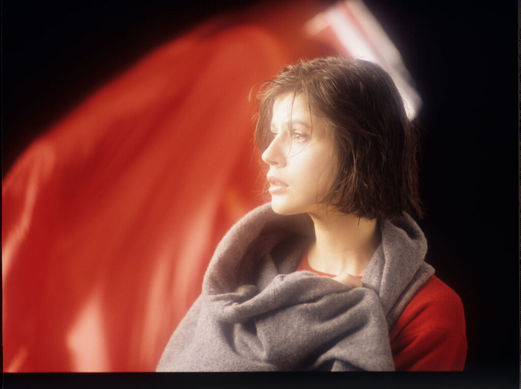 The main character of the movie Valentine (Irène Jacob).