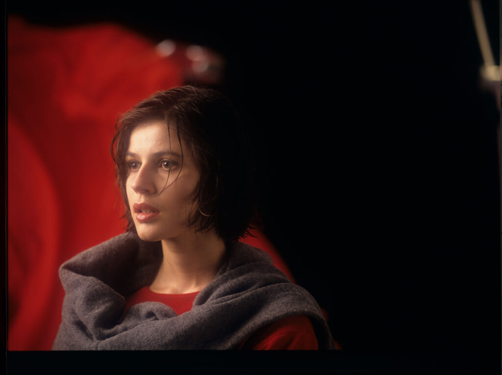 Główna bohaterka filmu Valentine (Irène Jacob).
