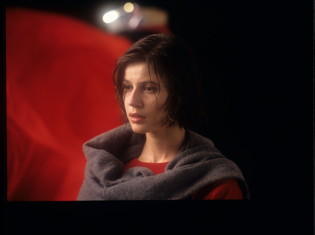 Główna bohaterka filmu Valentine (Irène Jacob).